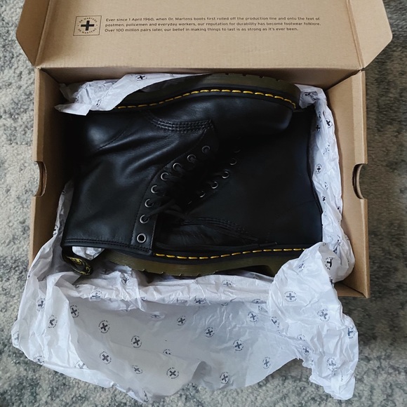 Brand new 1460 dr martens - Picture 2 of 8
